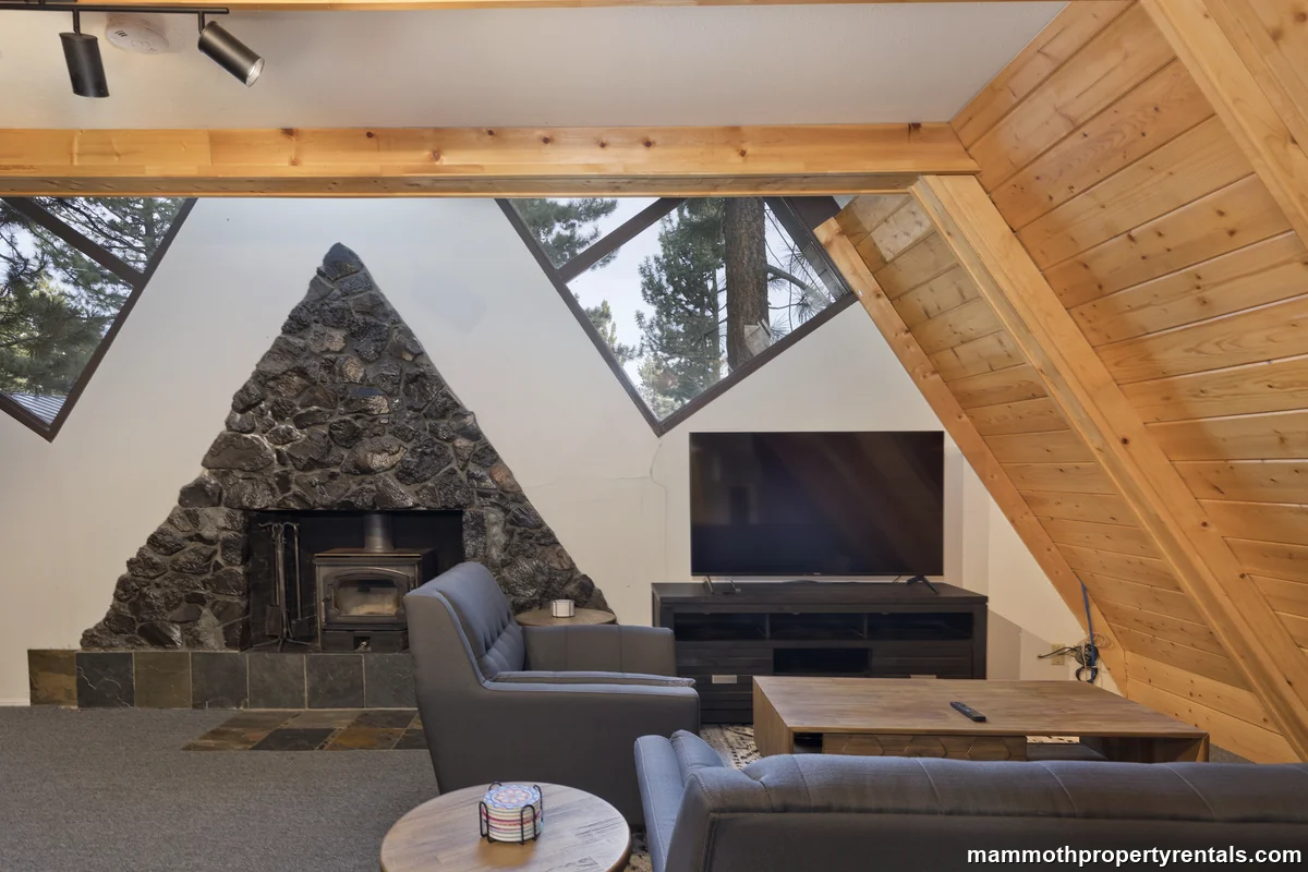 Chalet Lower Suite - 3BR Ground Floor Suite