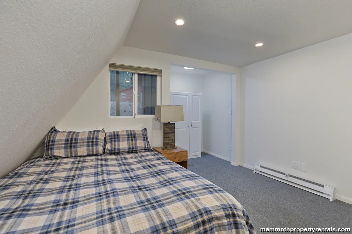 Bedroom with Queen Bed