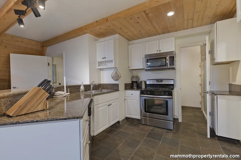 Full kitchen with all amenities